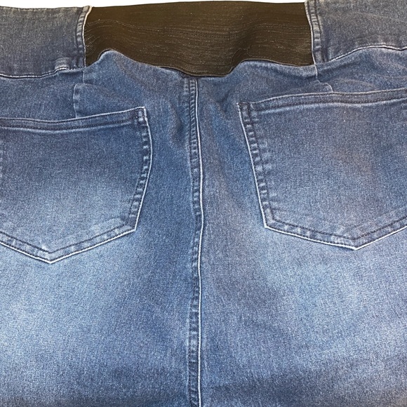 Ashley Stewart woman’s plus pull on Jean pant Sz 18 - Picture 3 of 4